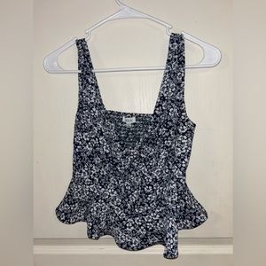 Women’s small dress top. New condition.